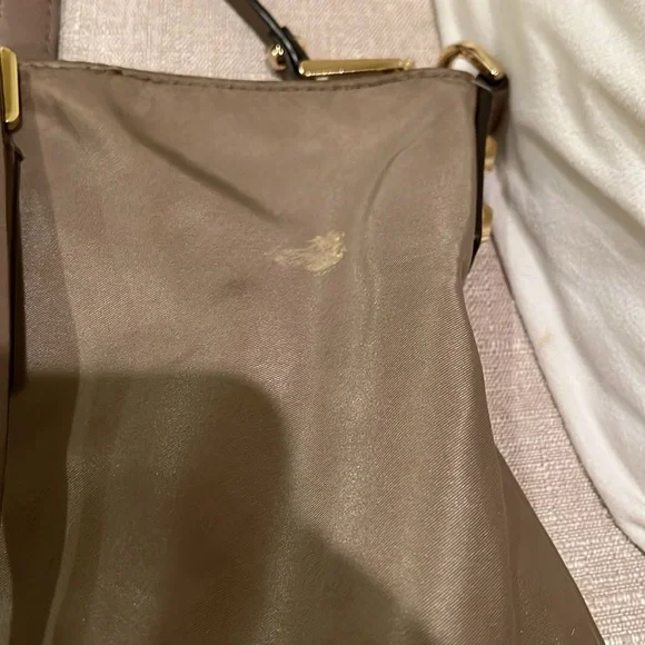 MICHAEL KORS bag large tan:khaki color so much room ! - Picture 11 of 12